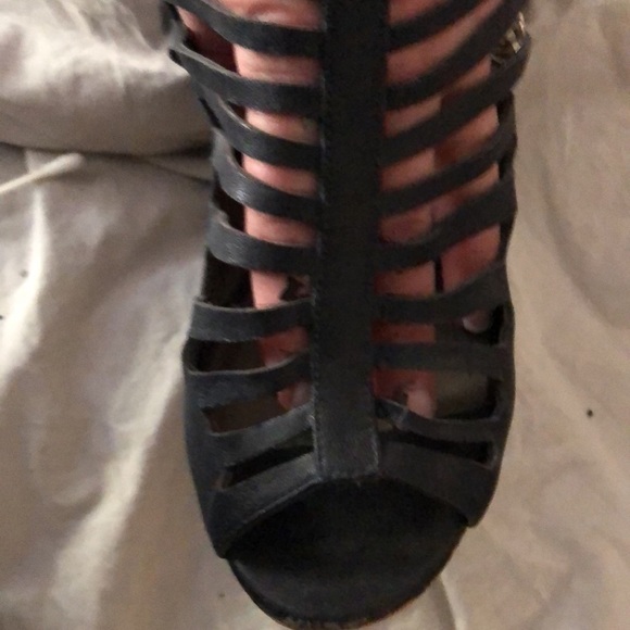 Vince Camuto side 10  Navy blue strappy cage heels side zip bootie like - Picture 6 of 11